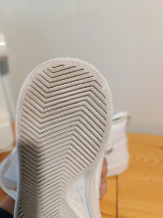 Zapatillas Nike. Polipiel Blancas Talla 38