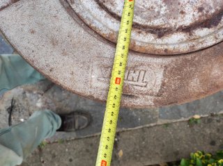 Estufa de leña metálica