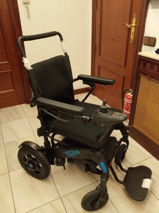 Silla eléctrica sin usar ,solo se probó y se guard