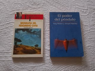 LOTE LIBROS  MUNDO SOBRENATURAL. PÉNDULO Y OVNIS.