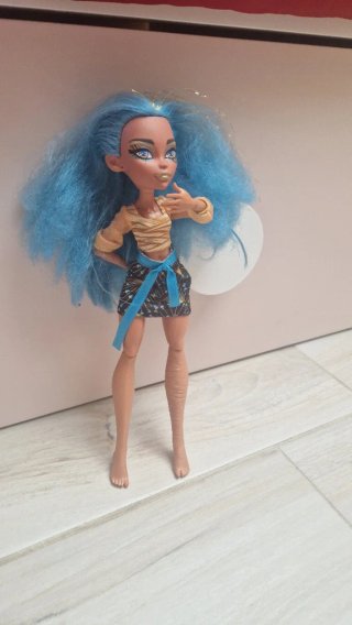 Muñeca Monster High pelo azul