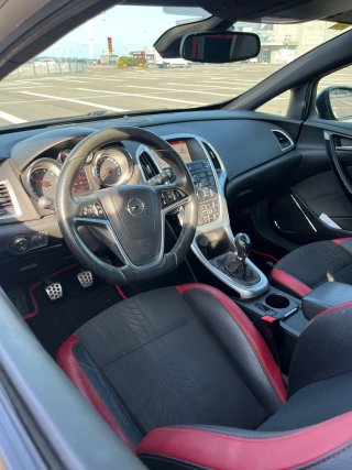 Opel Astra 2015