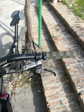 Bicicleta Mongoose Pinr MTB