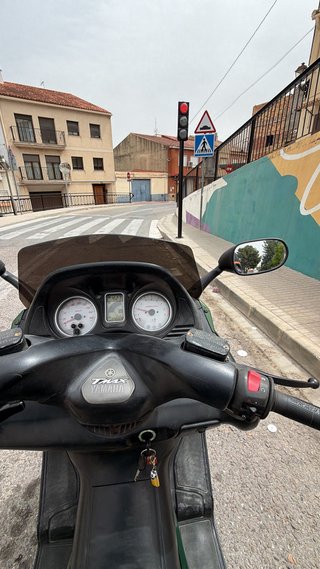 Yamaha TMAX 2006 Verde 72.000 km