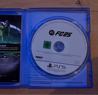 FC 26, 25 y GTA V de PS5 EA Sports