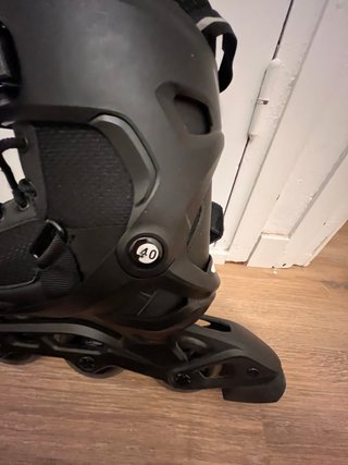 Set Patines en Línea + Casco + Protecciones