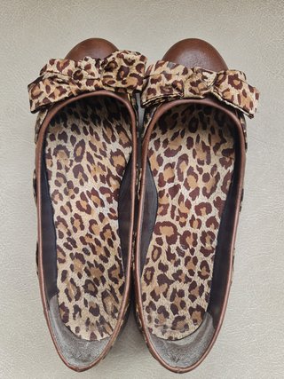 Zapatos planos animal print lazo T38