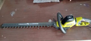 Cortasetos Eléctrico Ryobi 600W