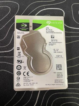 1 Hard Disk 2.5 Seagate Barracuda 2TB
