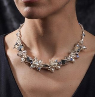 Collar y anillo cristales aurora boreal