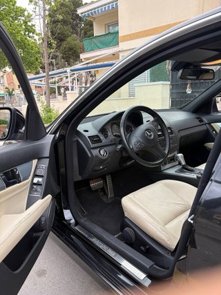 Mercedes-Benz Clase C 220D CDI ¡IMPECABLE!