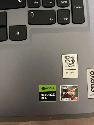 Portátil Lenovo LOQ 15ARP9