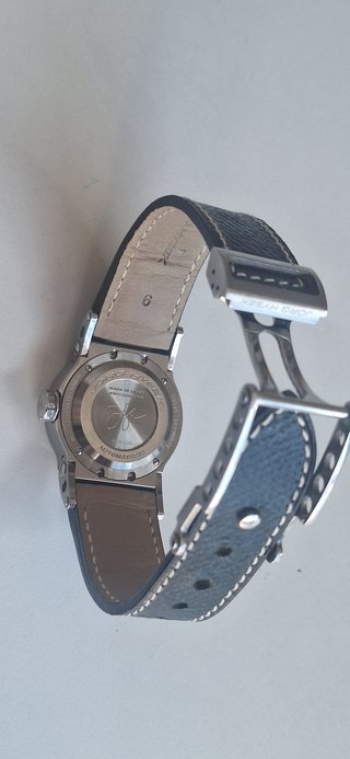 Reloj Jorg Hysek