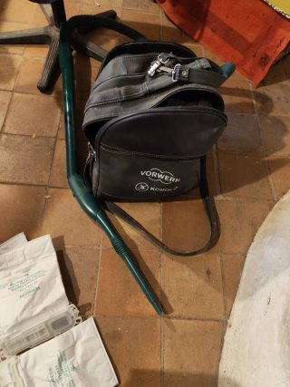Aspiradora Vorwerk con bolsa de accesorios