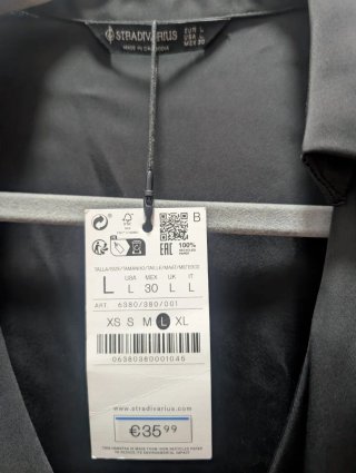 Vestido negro Stradivarius Talla L