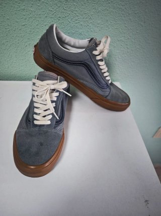 Tenis Vans Negros y Marrones Sin Uso