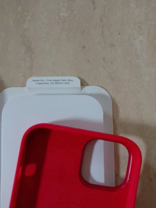 Funda Silicona iPhone 14 , color rojo