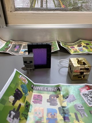 Muñecos Minecraft Kinder Sorpresa