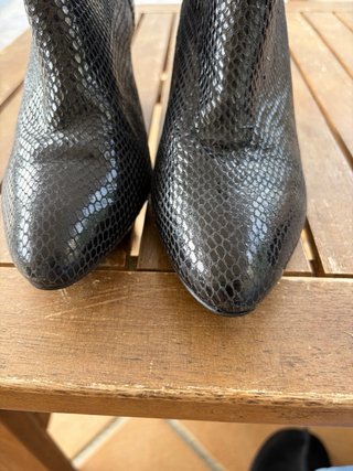 Botines Zara efecto piel cocodrilo Talla 38