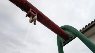 Estructura de columpio antigua