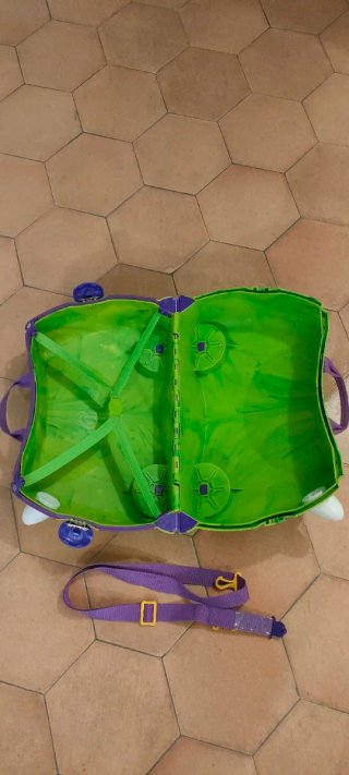Maleta infantil Trunki verde con ruedas