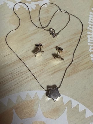 Conjunto collar y pendientes estrella plata