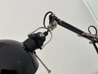 Lámpara de mesa Ikea Negra