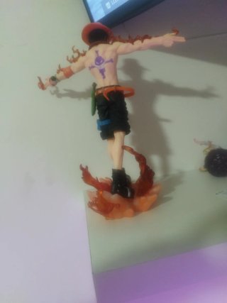 Figura Ace One Piece Llamas
