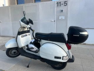 Vespa TX200 Blanca