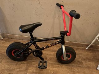 Mini BMX Roja y Negra