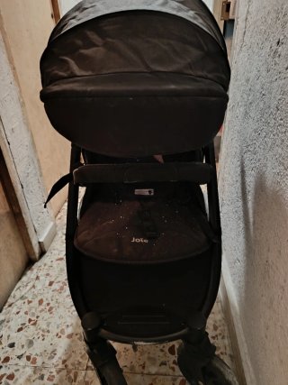Silla de paseo Joie negra