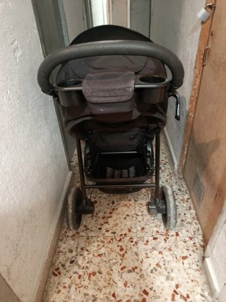 Silla de paseo Joie negra