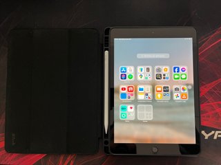 iPad 8ª Geração 32GB +Pencil + Capa Rigída