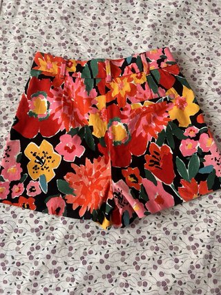 Shorts florales Zara