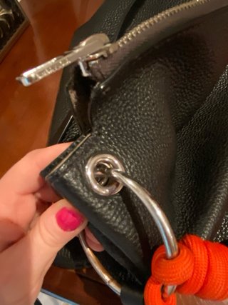 Bolso Bimba y Lola Negro con Asa Naranja