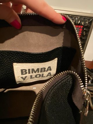 Bolso Bimba y Lola Negro con Asa Naranja