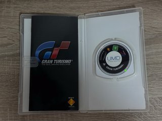 Pacchetto di giochi PSP originali in ottime condizioni