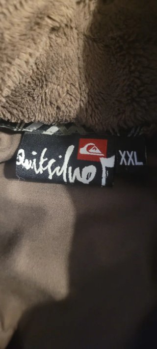 Chaqueta con capucha Quiksilver