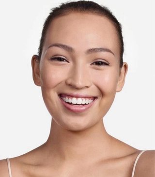 Beyond Perfecting Powder Foundation + Concealer 06
