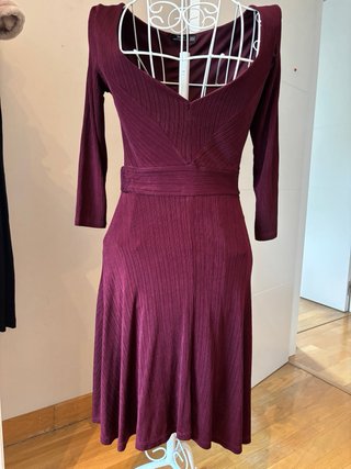 Vestido burdeos manga larga