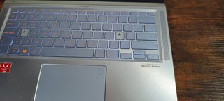 Portátil ASUS ZenBook UM431D Ryzen 7