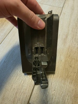 Lotto 6 batterie Dyson V7 (SV11) e V8 (SV10)