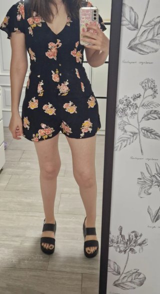 Mono corto Miss Selfridge flores T40