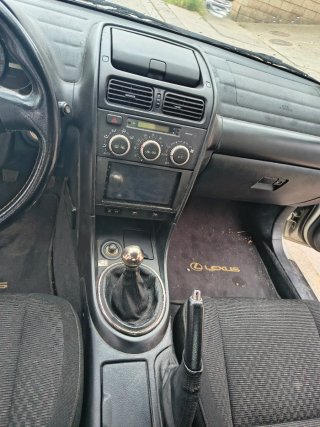 Lexus IS 2004