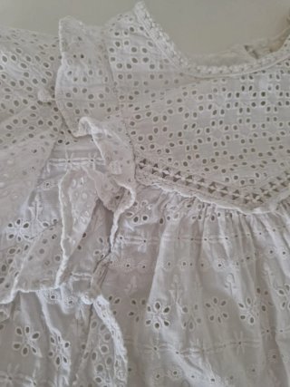 Blusa Sezane blanca bordada