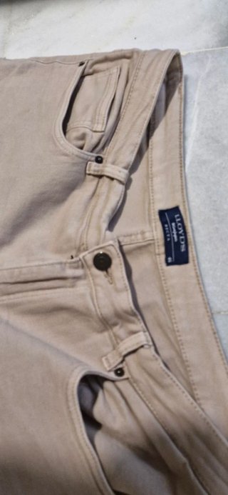 Pantalón recto beige Lloyds