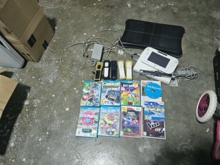 Nintendo Wii U + Juegos y Accesorios