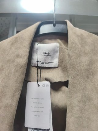 Cazadora Mango Beige Talla XS. Piel auténtica.