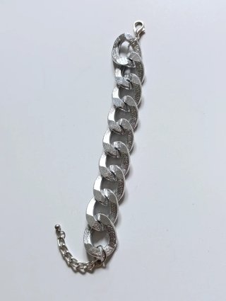 Pulsera eslabones grandes plateada textura