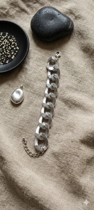 Pulsera eslabones grandes plateada textura